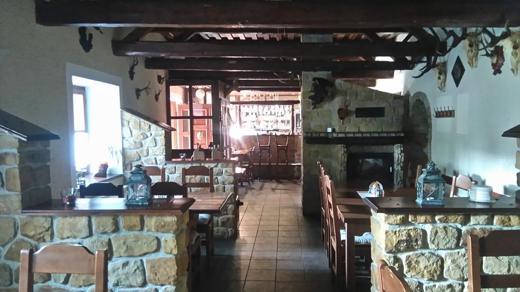Sestajovicky Pivovar Ubytovani Šestajovice Buitenkant foto